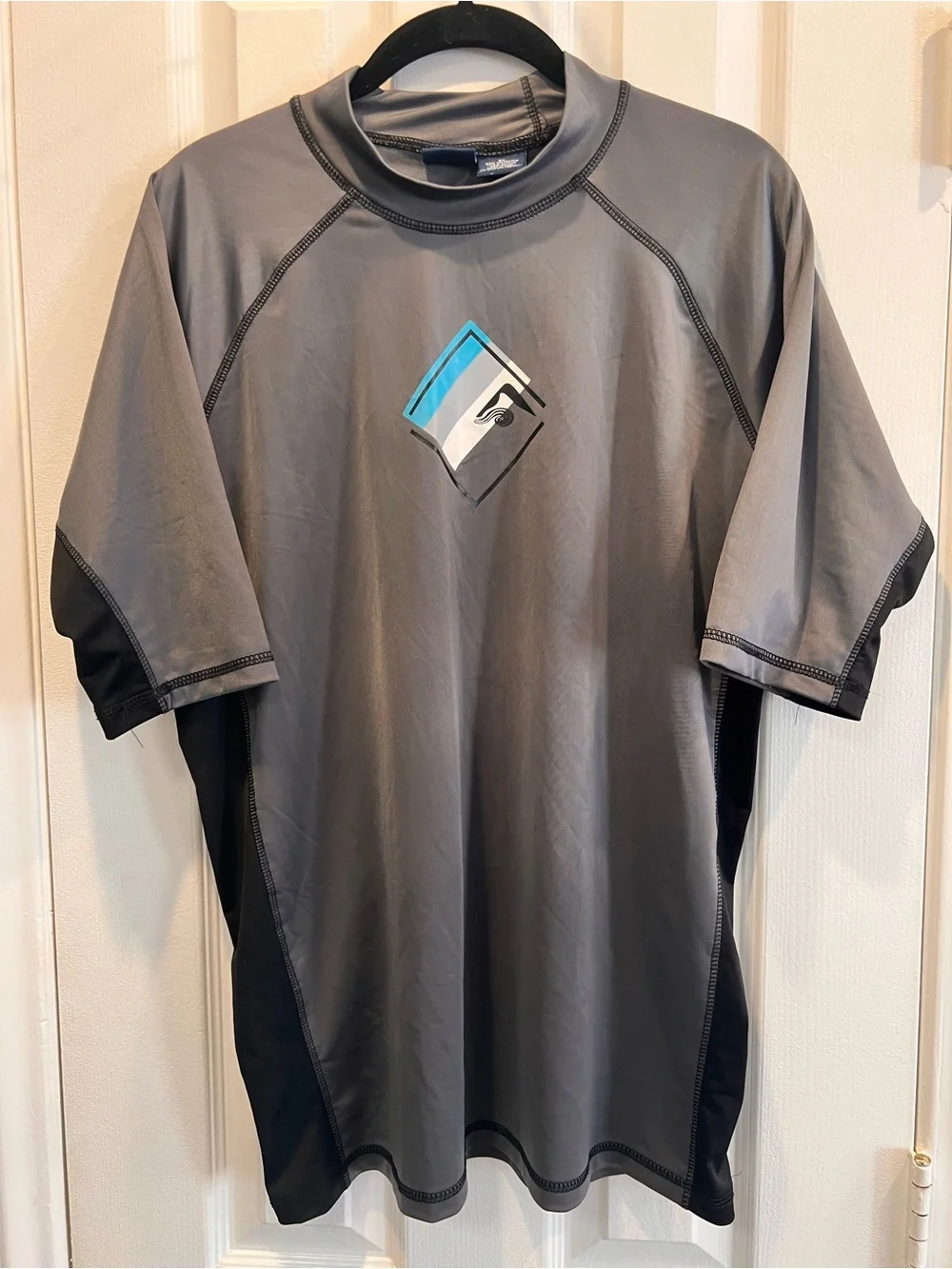 Kanu Surf Boys Rashguard Swim Shirt Grey Black XL